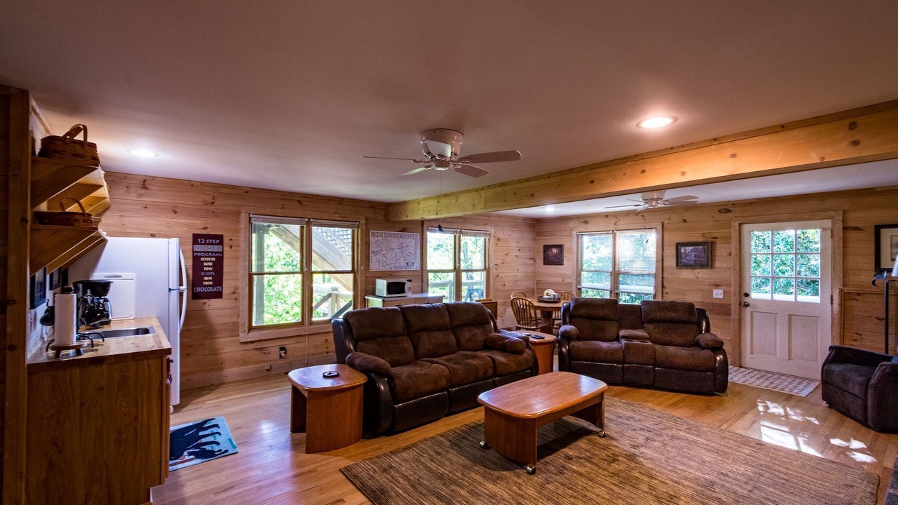 Photo of Livingroom in Highlands Hills