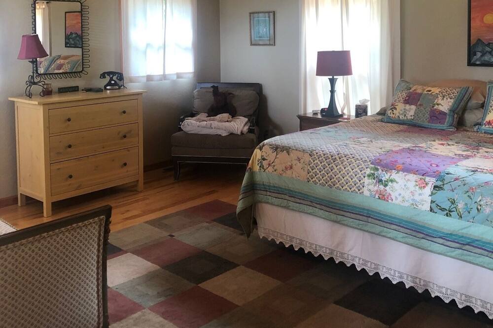 Photo of Bedroom in Murphy