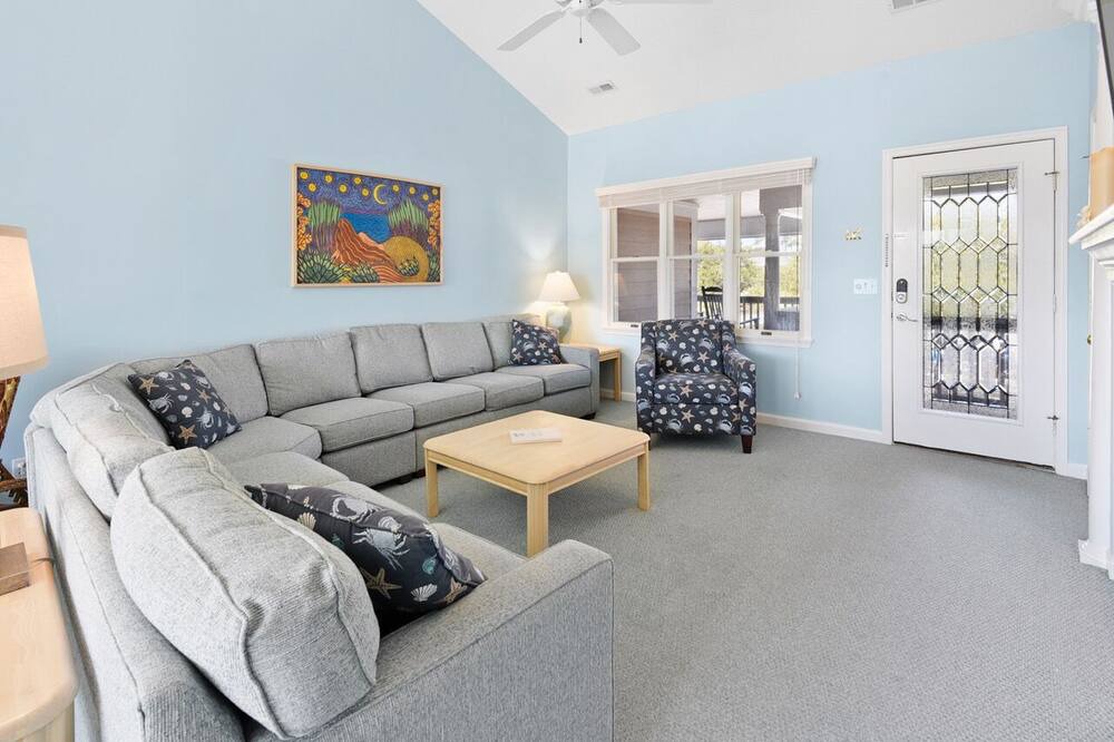 Photo of Livingroom in Corolla Light