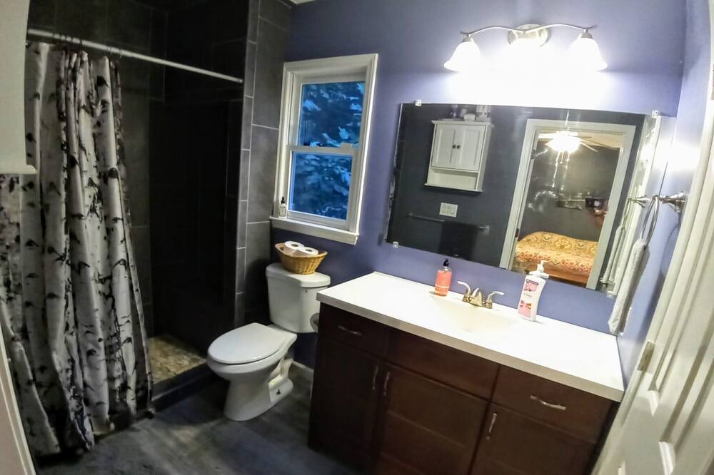 Photo of Bathroom in Horse Shoe