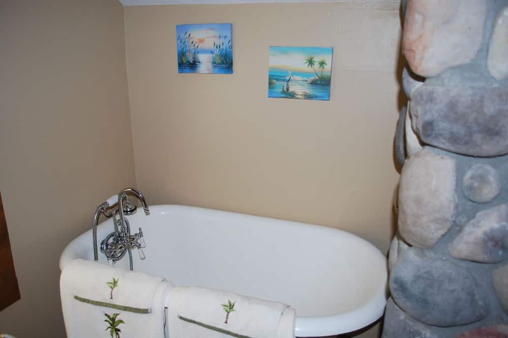 Photo of Bathroom in Warrensville