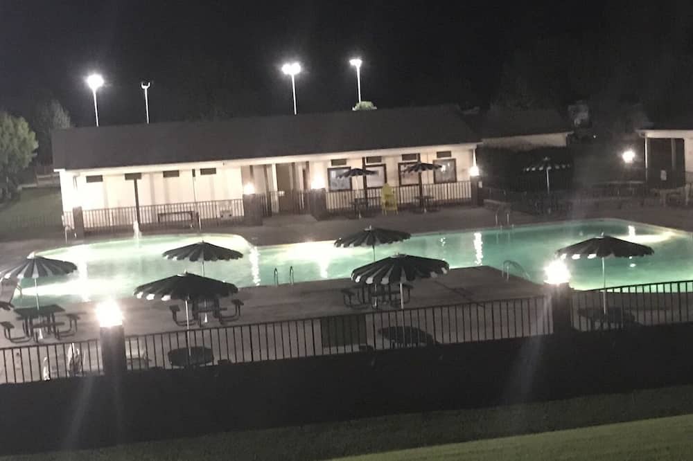 Photo of Outdoor in New London