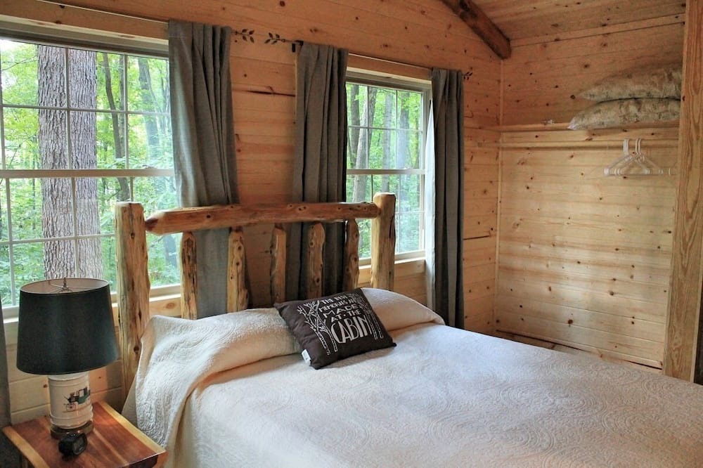 Photo of Bedroom in Boonville