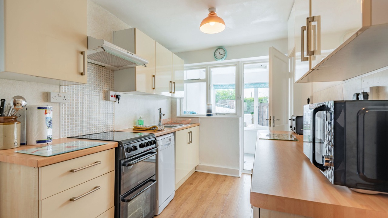 Photo of Kitchen in Cemaes Bay