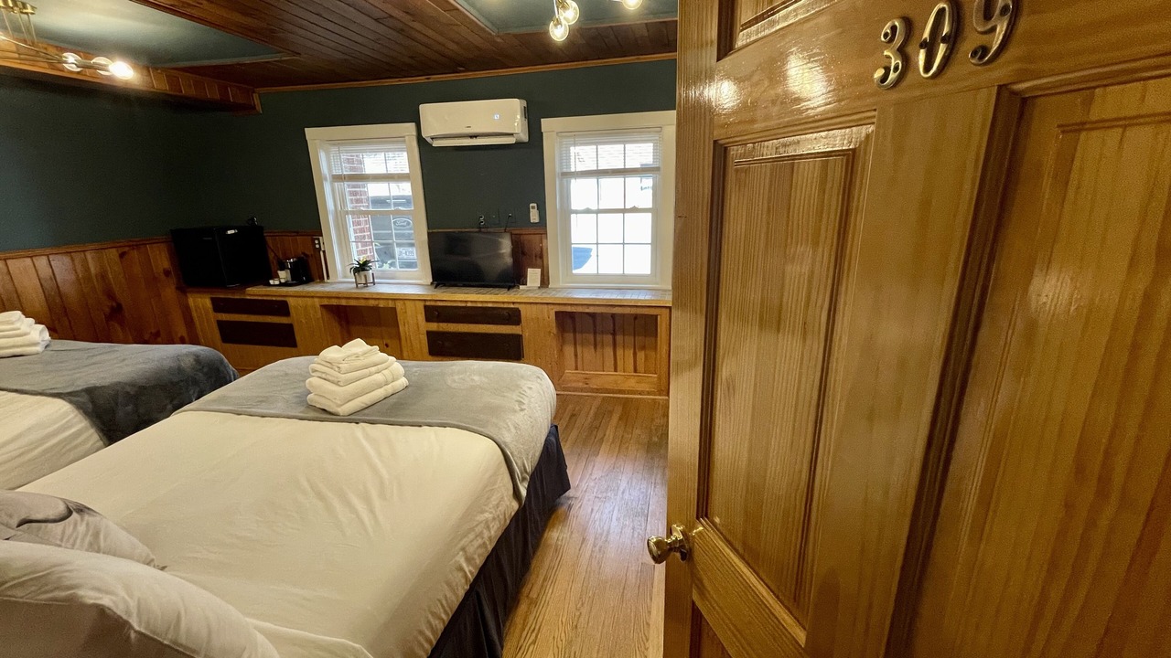 Photo of Bedroom in Marion