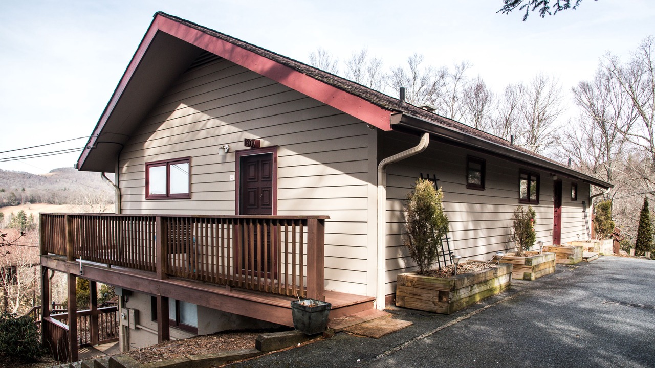 Photo of Outdoor in Blowing Rock