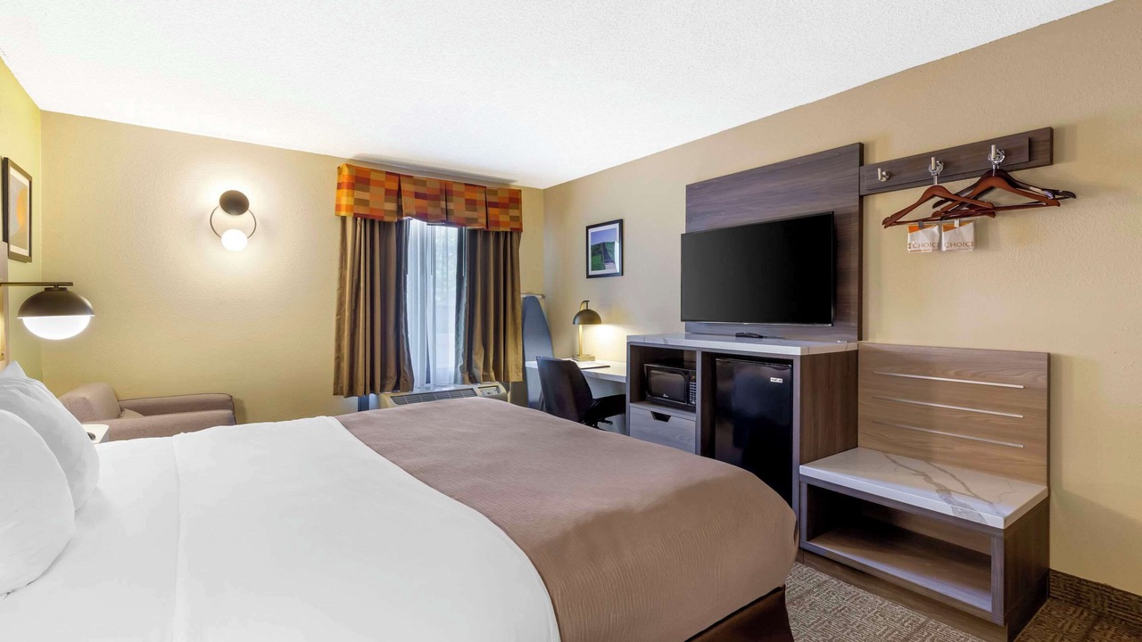 Photo of Bedroom in Southwest Raleigh