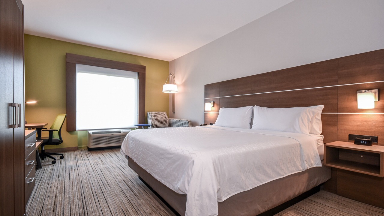 Photo of Bedroom in Matthews