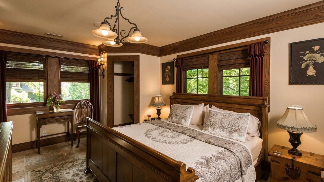 Photo of Bedroom in Historic Montford