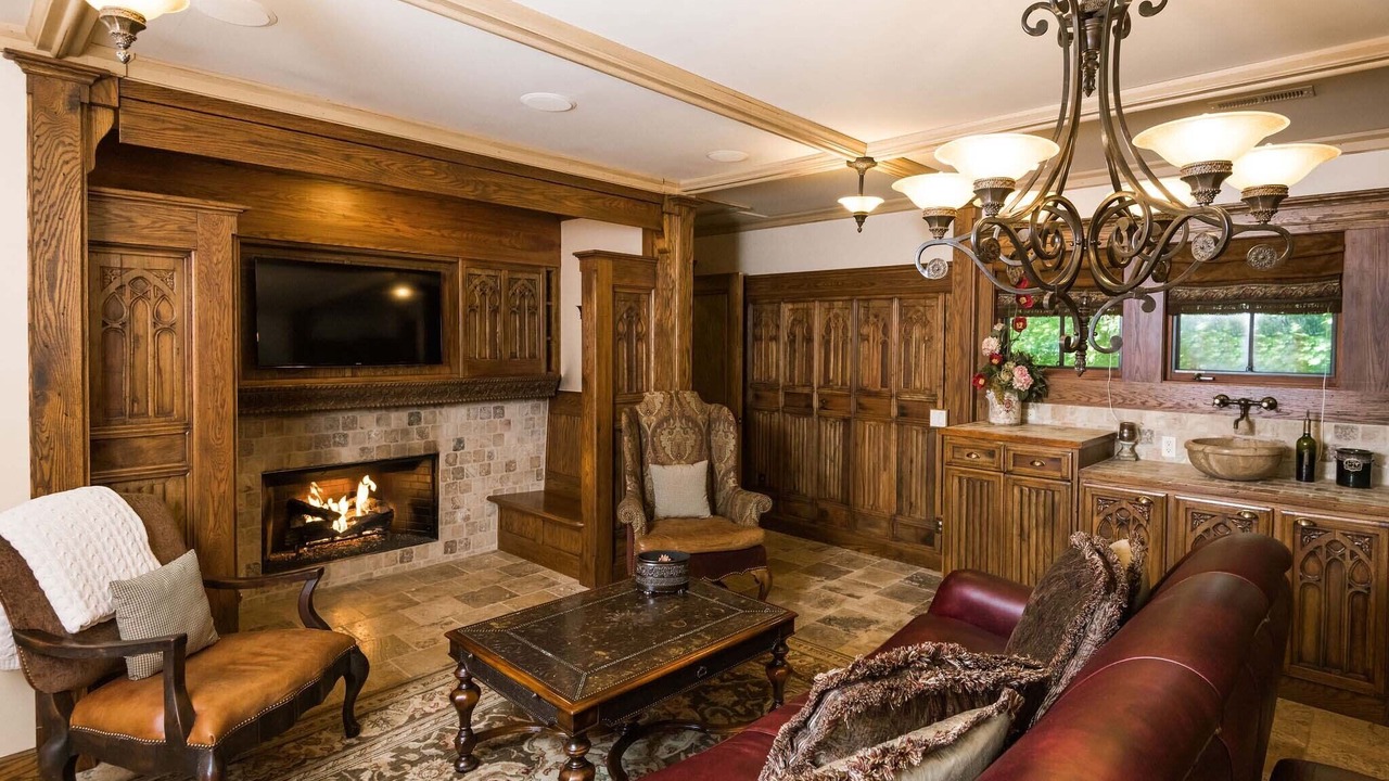 Photo of Livingroom in Historic Montford