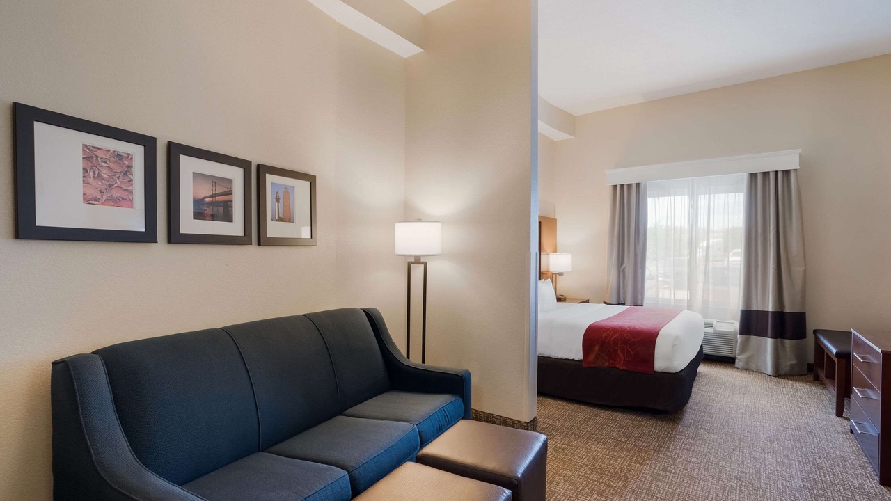 Photo of Livingroom in Norfolk - Virginia Beach
