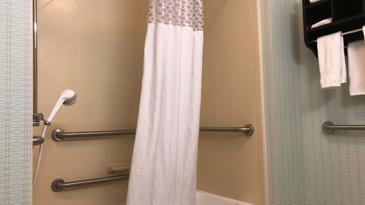 Photo of Bathroom in Pennington Bend