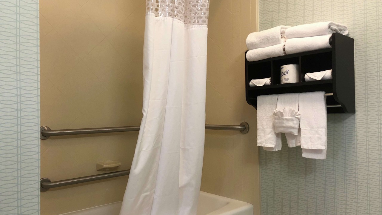 Photo of Bathroom in Pennington Bend