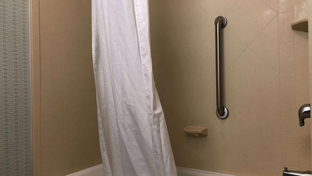 Photo of Bathroom in Pennington Bend
