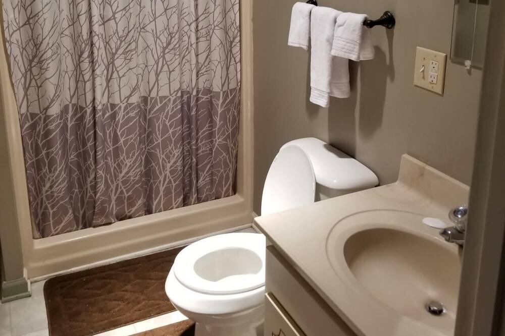 Photo of Bathroom in Frank