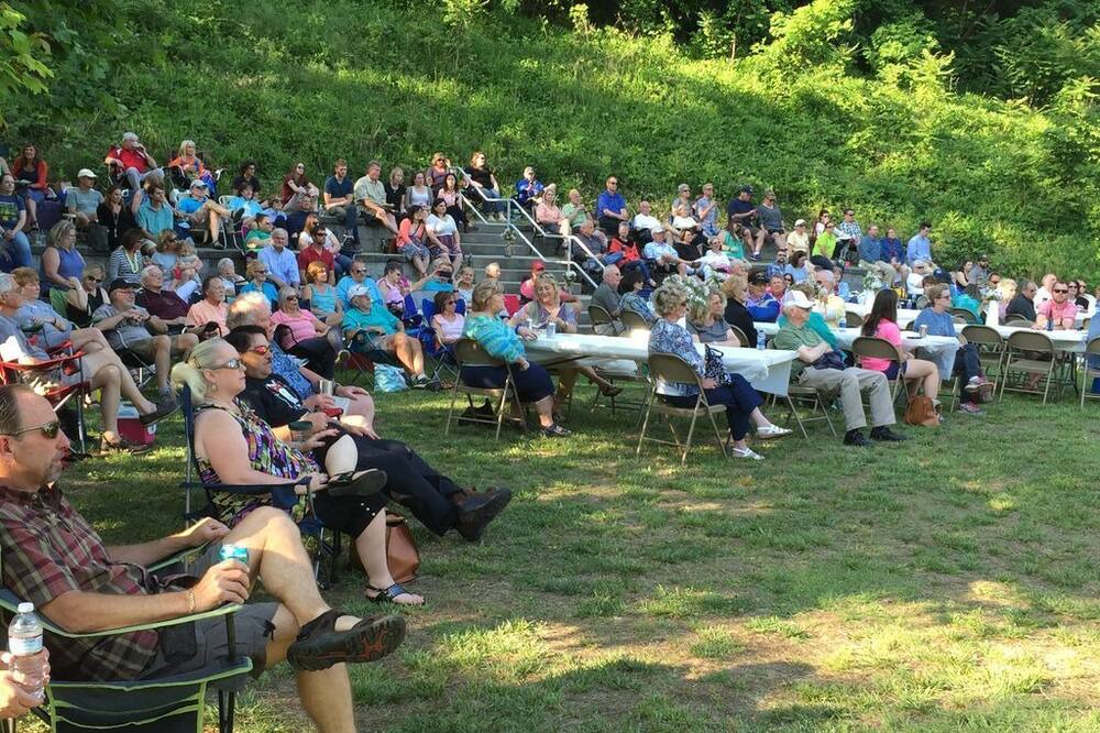 Photo of Outdoor in Chimney Rock