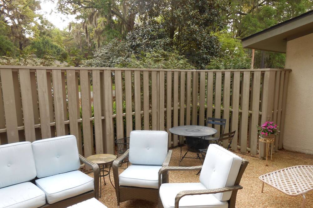 Photo of Patio Balcony in Lawton Woods