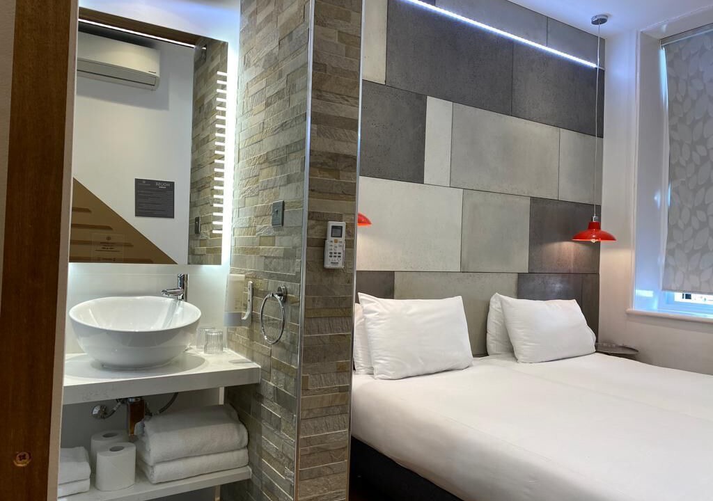 Photo of Bedroom in Henley-on-Thames