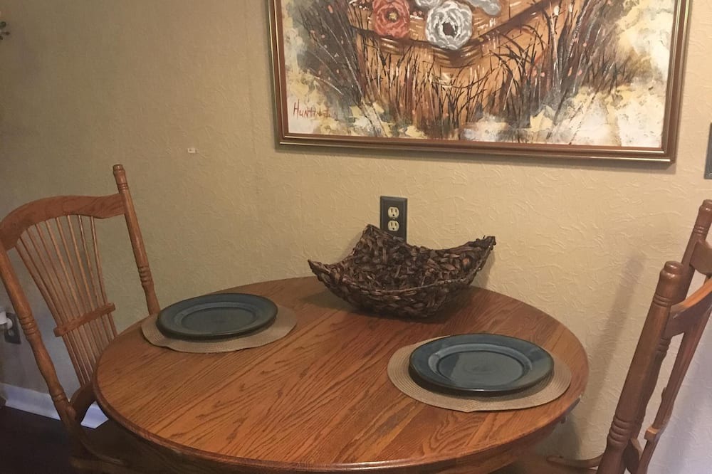 Photo of Kitchen in Laurel Park