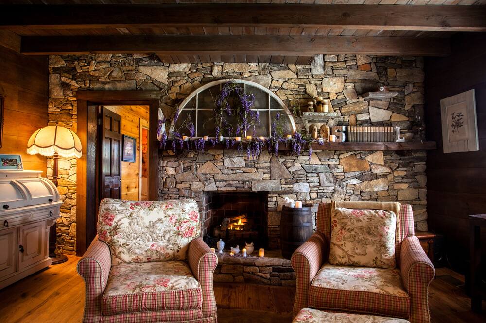 Photo of Livingroom in Penrose