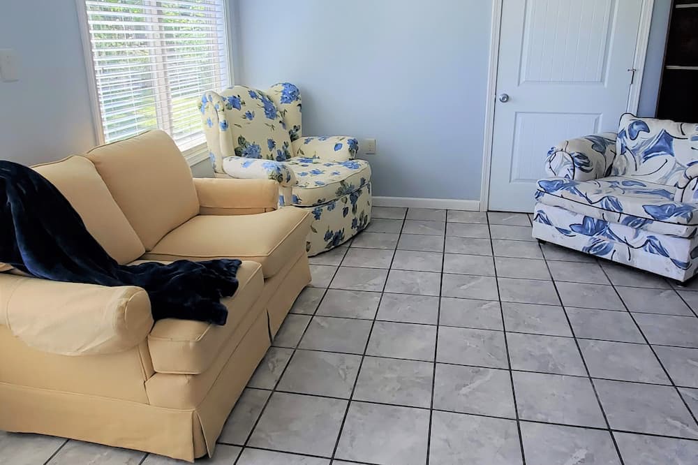 Photo of Bedroom in Core Creek