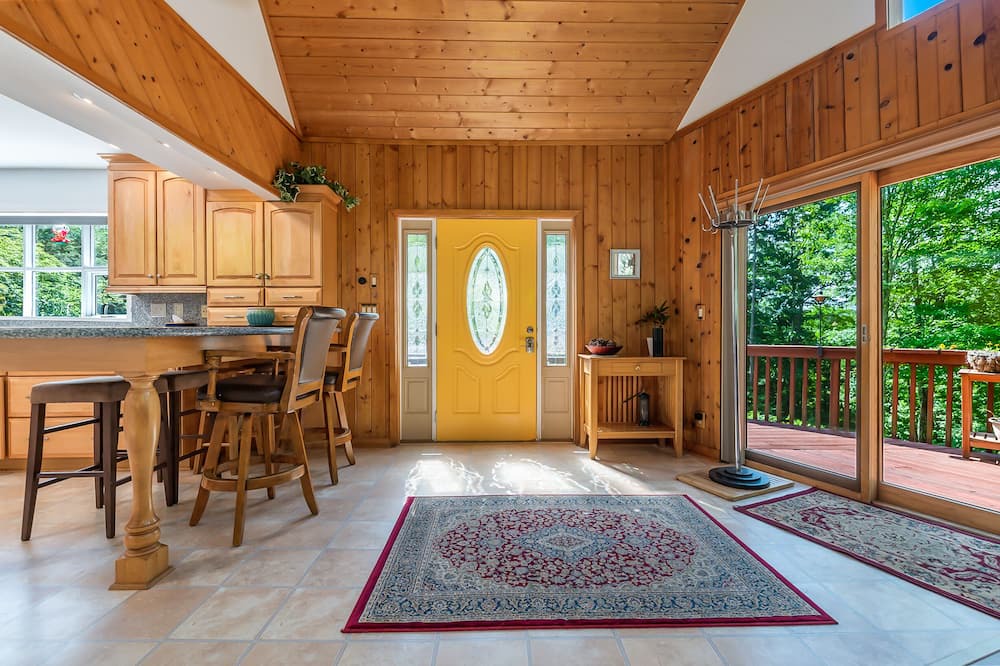Photo of Livingroom in Mills River