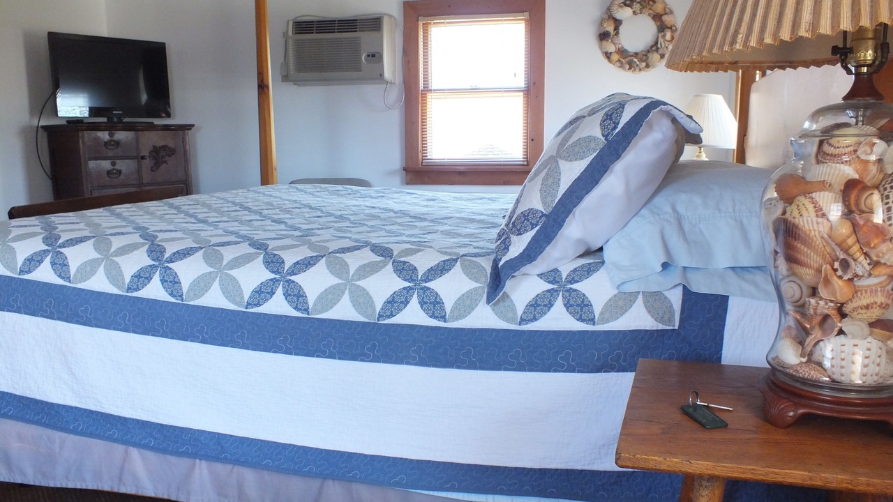 Photo of Bedroom in Manteo