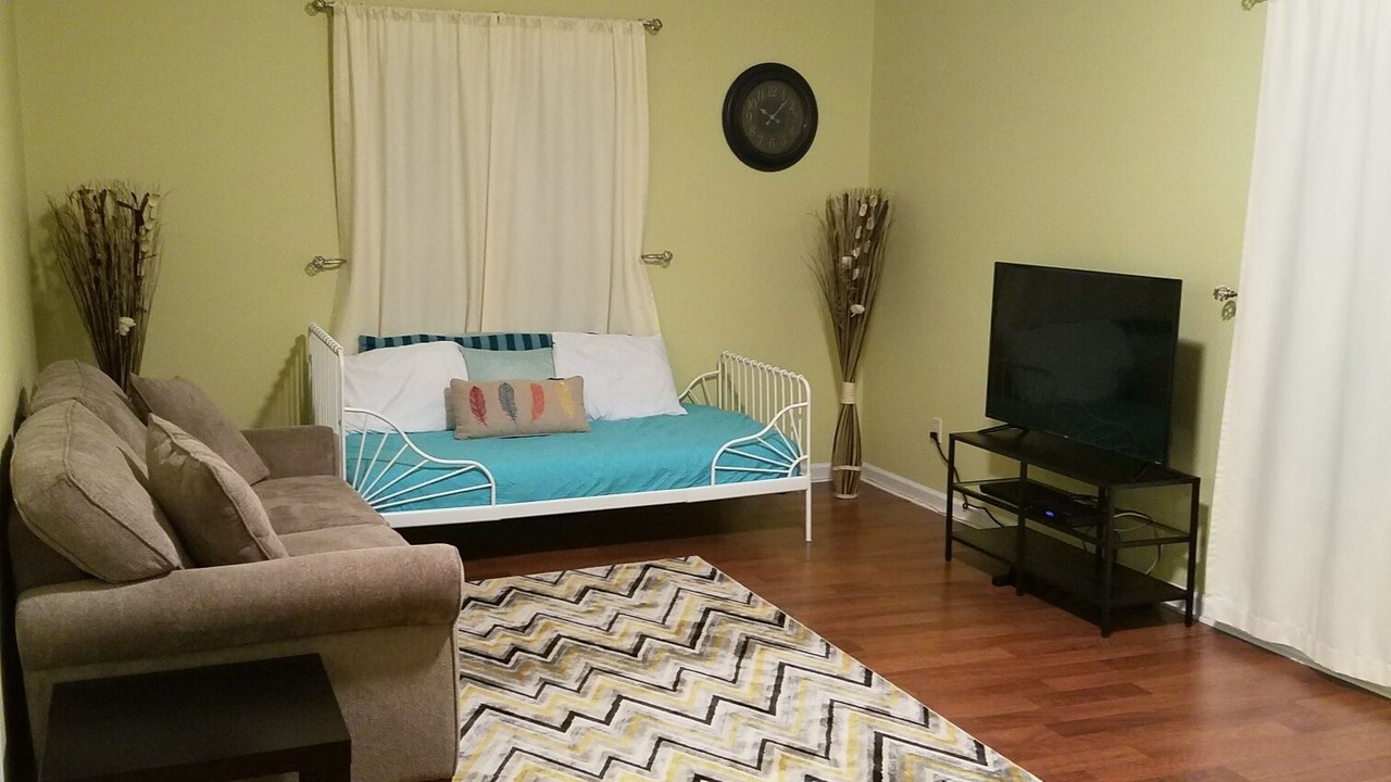 Photo of Livingroom in Sardis Forest