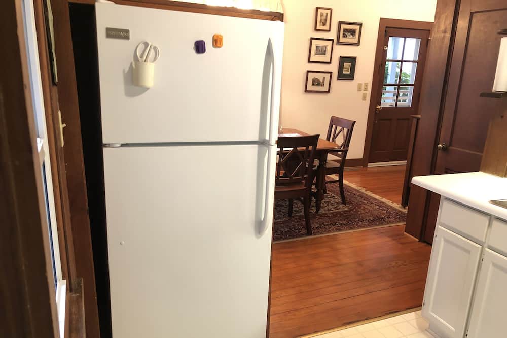 Photo of Kitchen in Laurel Park