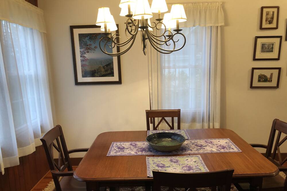 Photo of Kitchen in Laurel Park