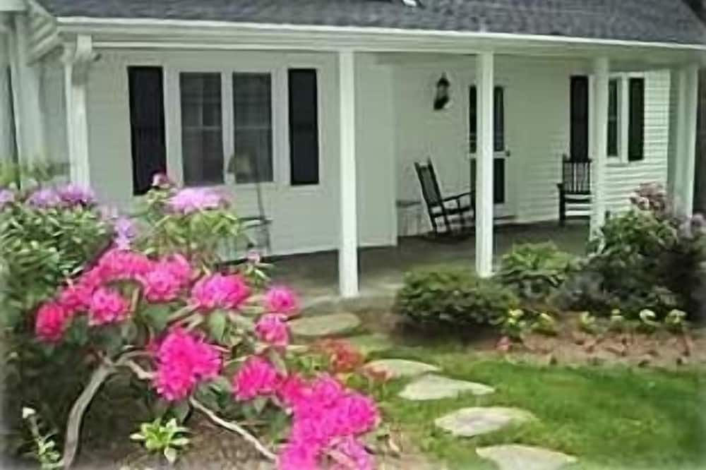 Photo of Outdoor in Laurel Park