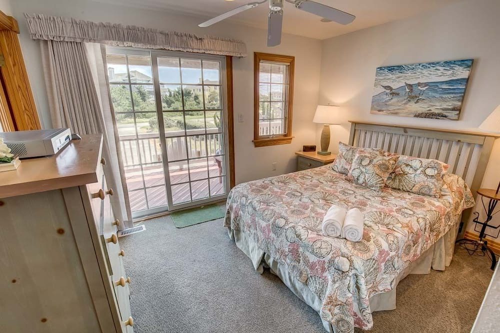 Photo of Bedroom in Pine Island
