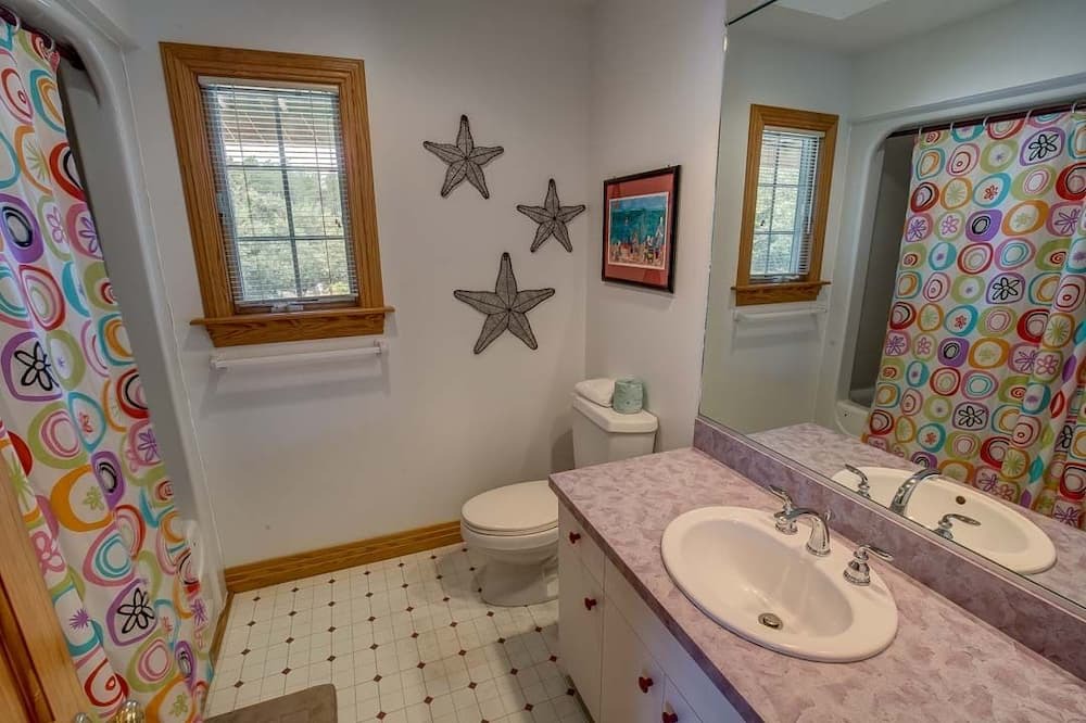 Photo of Bathroom in Pine Island