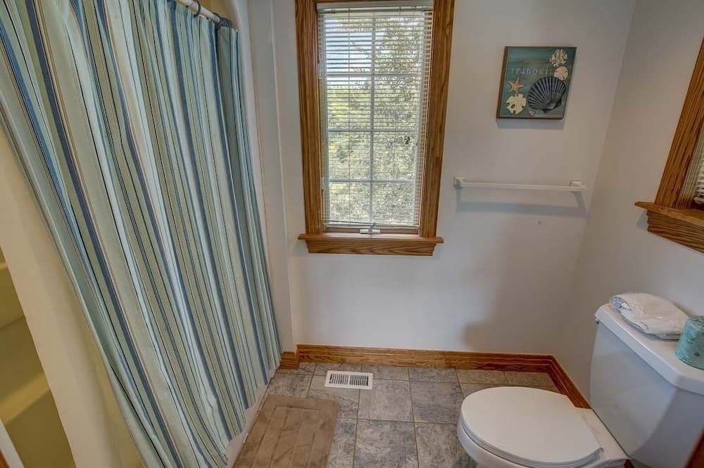 Photo of Bathroom in Pine Island
