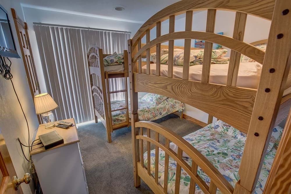 Photo of Bedroom in Pine Island