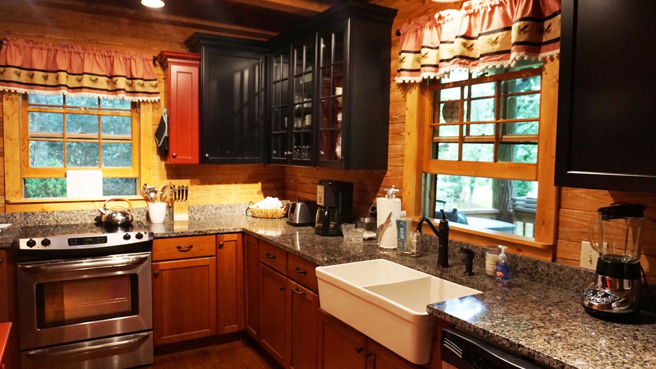 Photo of Kitchen in Lake Sequoyah