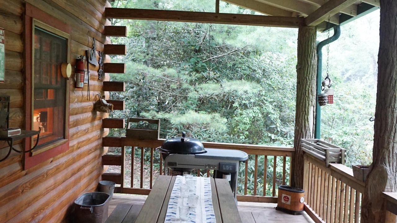 Photo of Patio Balcony in Lake Sequoyah