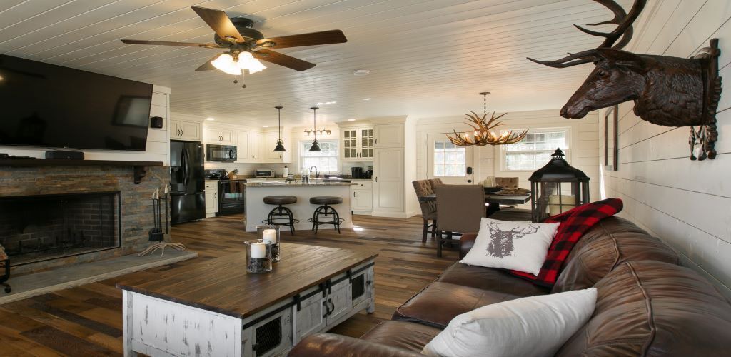 Photo of Livingroom in Bent Creek