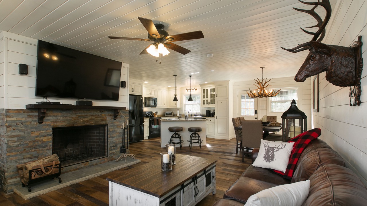 Photo of Livingroom in Bent Creek