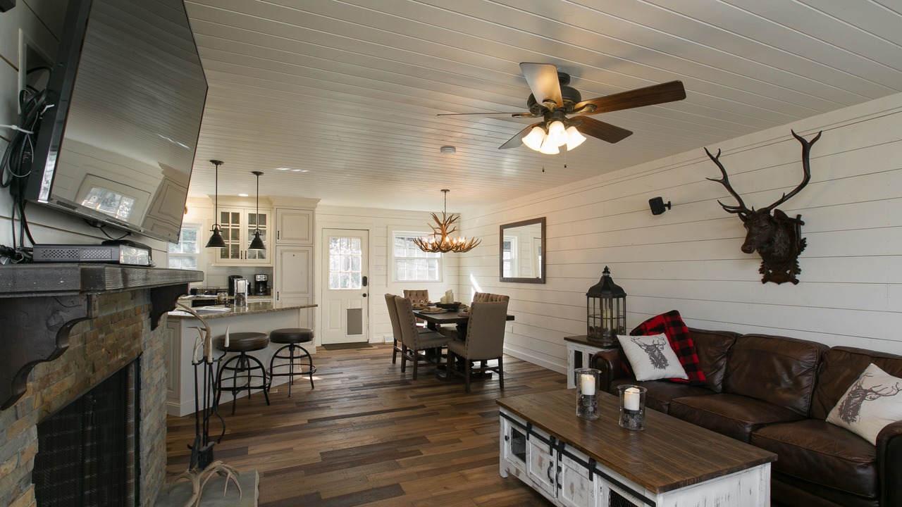Photo of Livingroom in Bent Creek