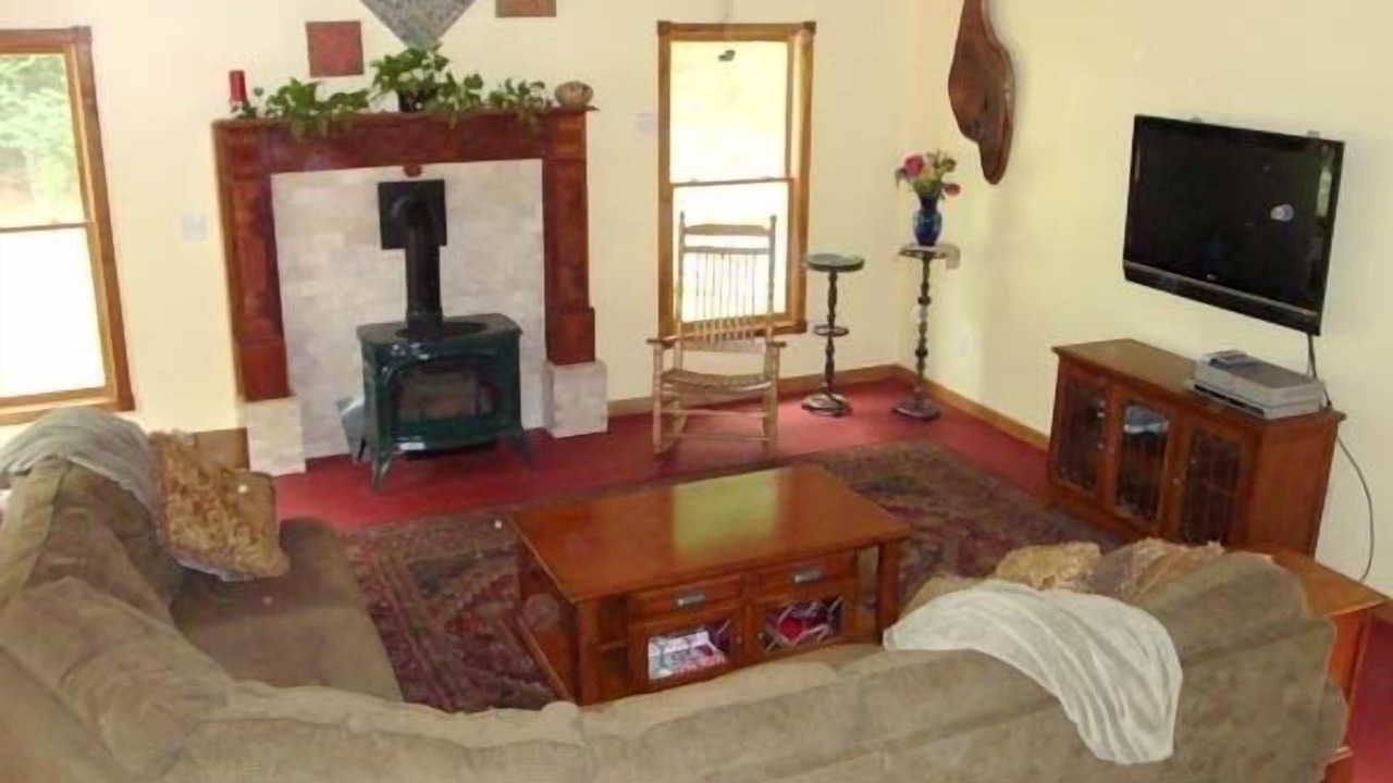 Photo of Livingroom in Fairview