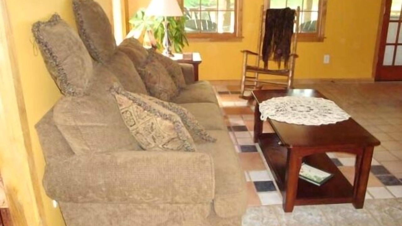 Photo of Livingroom in Fairview
