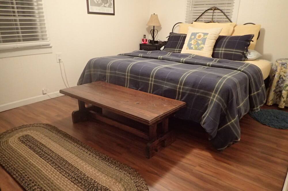 Photo of Bedroom in Unaka