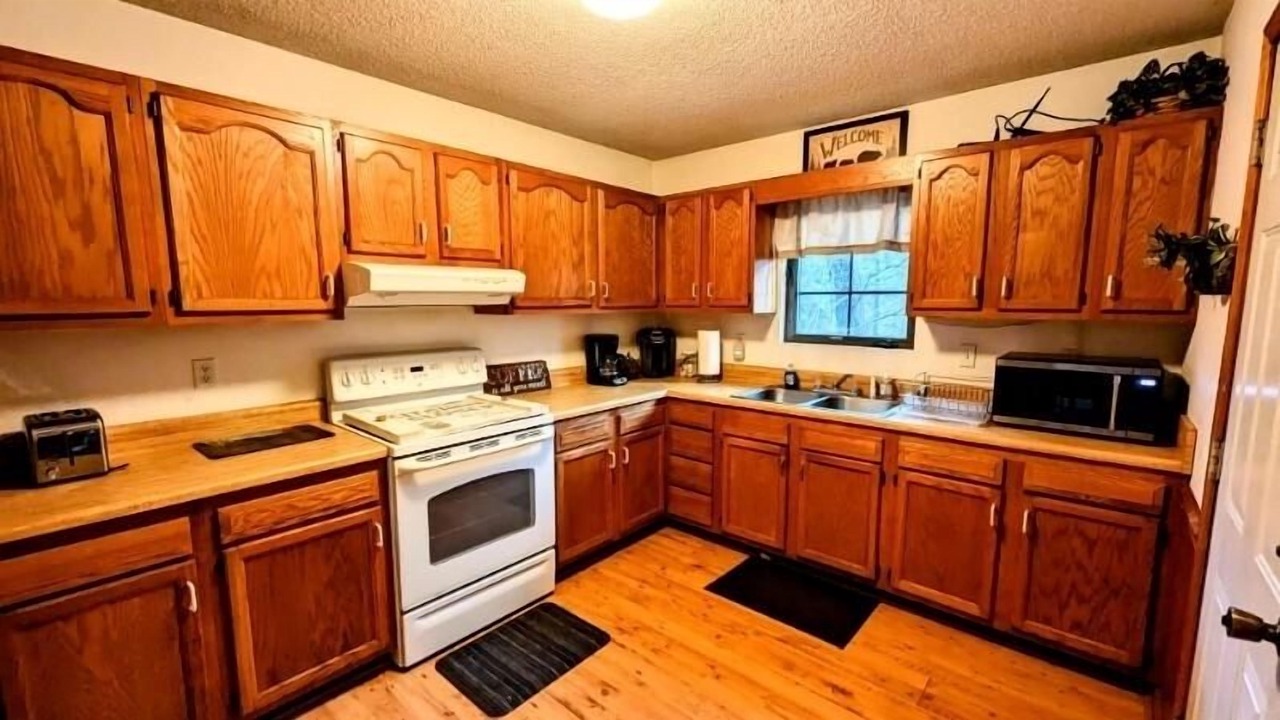 Photo of Kitchen in Chimney Rock