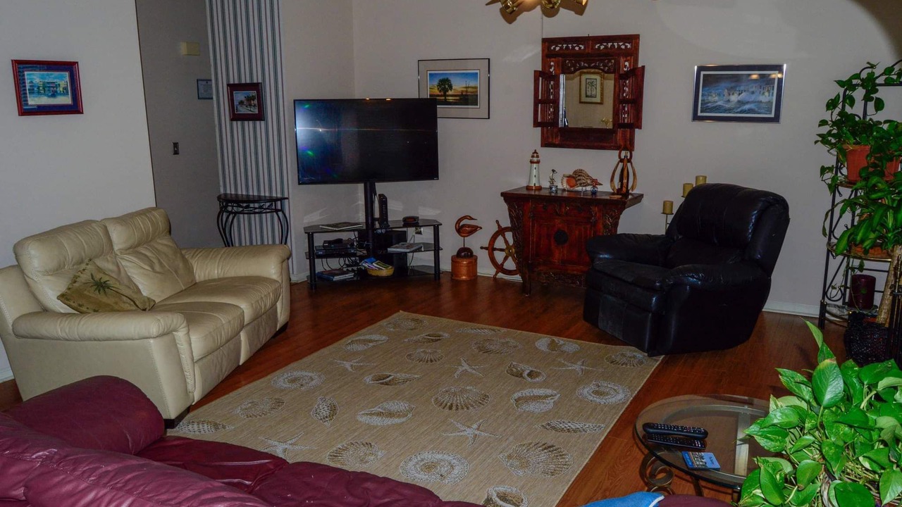 Photo of Livingroom in Mount Pleasant