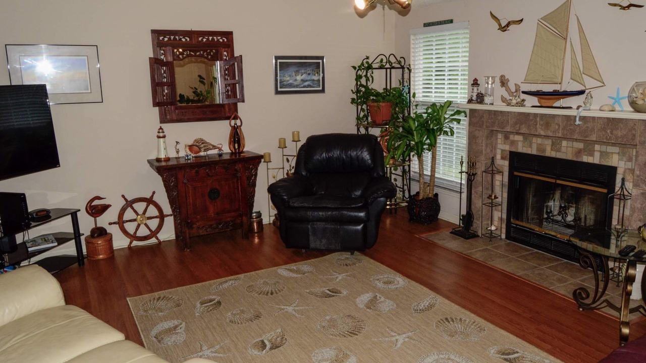 Photo of Livingroom in Mount Pleasant