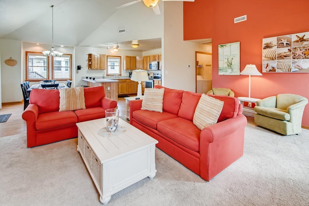 Photo of Bedroom in Waves