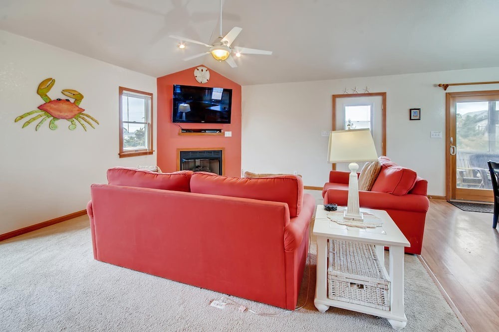 Photo of Bedroom in Waves