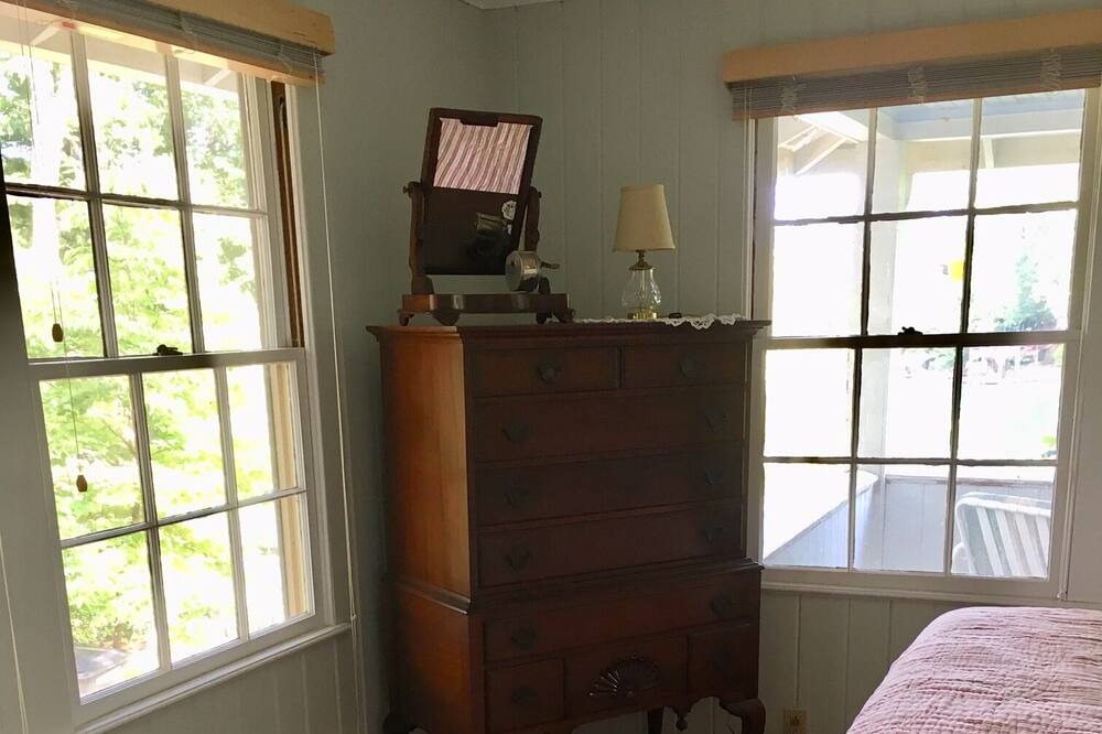 Photo of Bedroom in Lynn