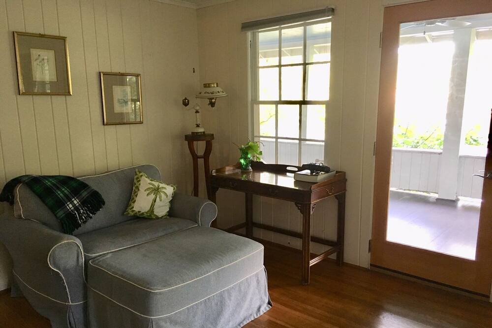 Photo of Livingroom in Lynn